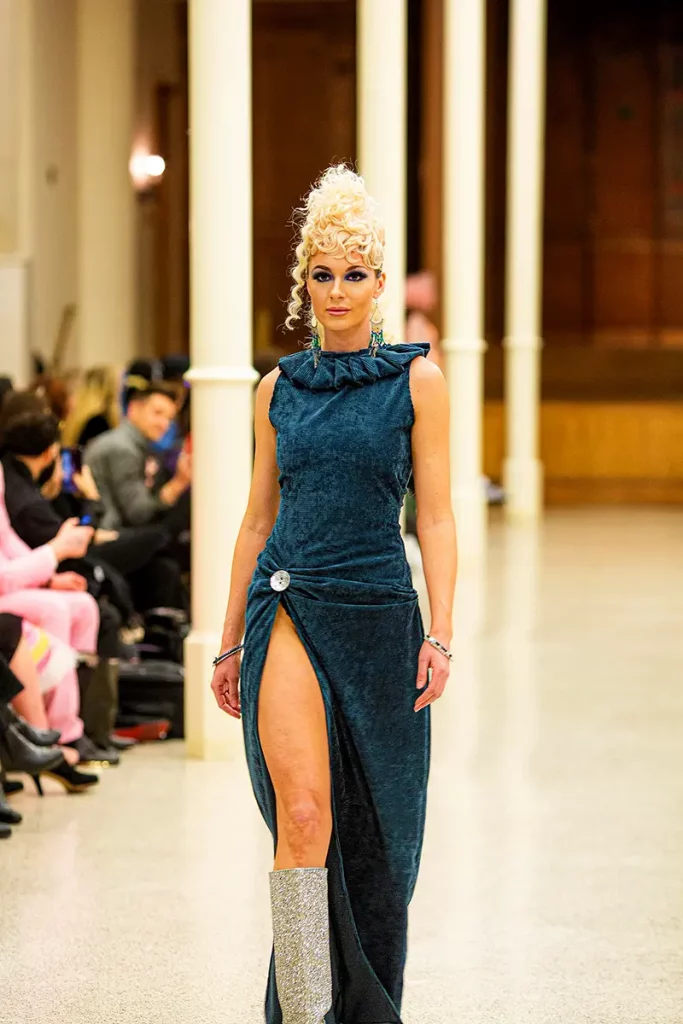 Model on the runway during fashion week at NYC | Photos Credit: Fernando Castro