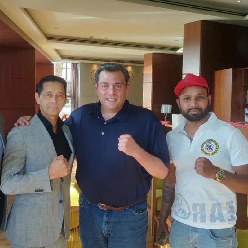 Dunstan Rozario & Roshan Nathanial, DJMC Events, UAE with President WBC, Mauricio Suleiman posing