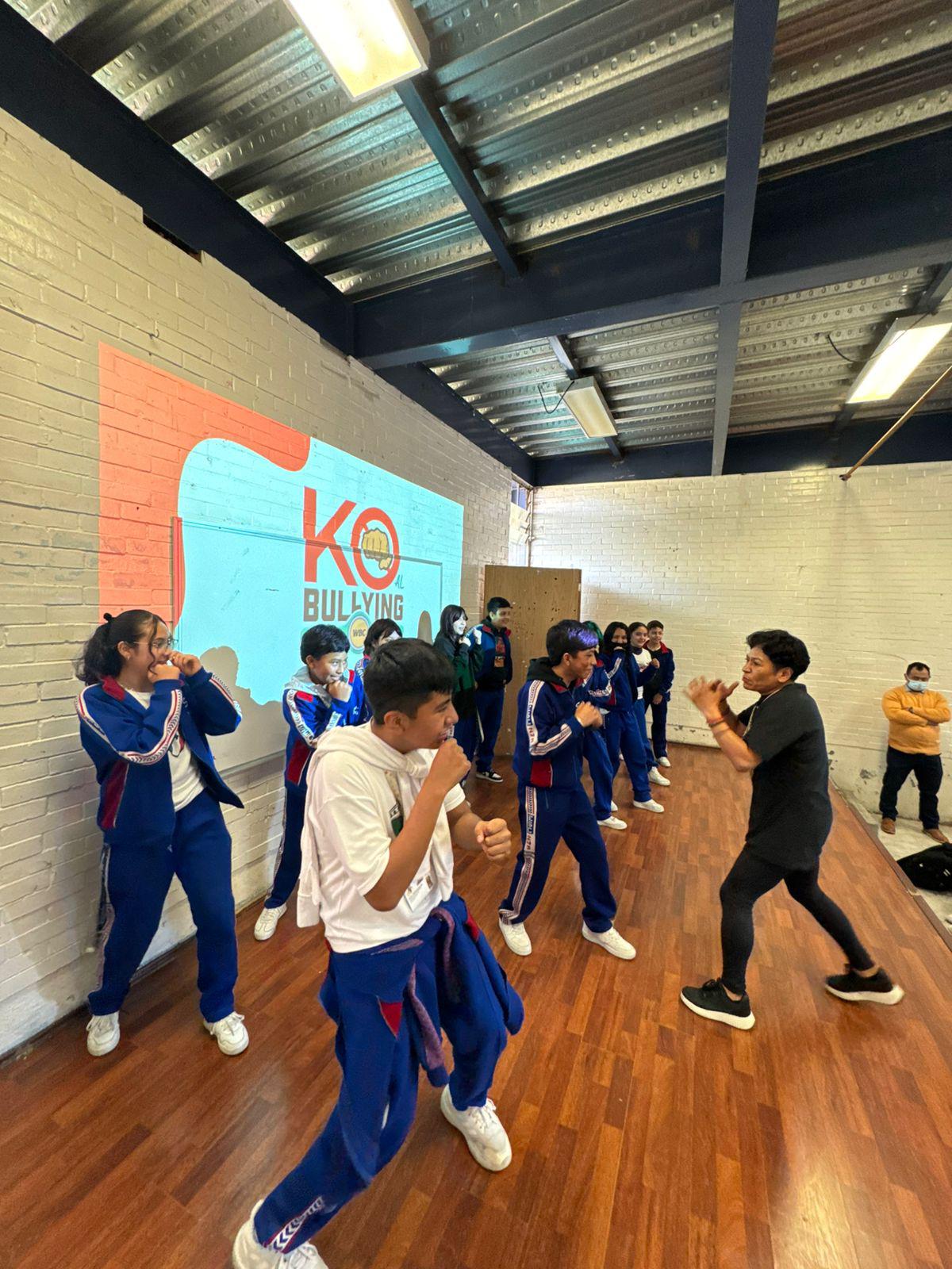 Visit to school in Mexico City with Mari “The Explosive” Villalobos