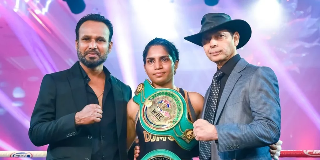 Promoters, Roshan and Dustan with Urvashi Singh, female Indian international fighter fight WBC world title